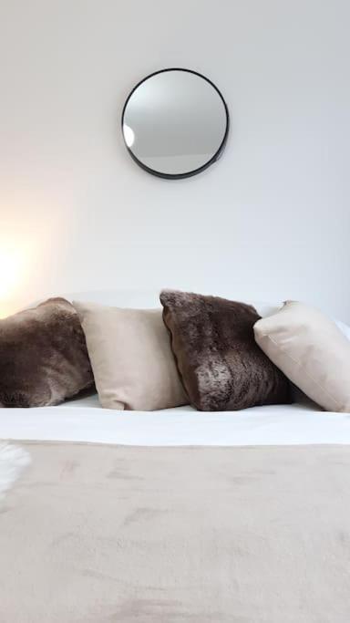 Free Parking Spacious Home Cardiff Extérieur photo