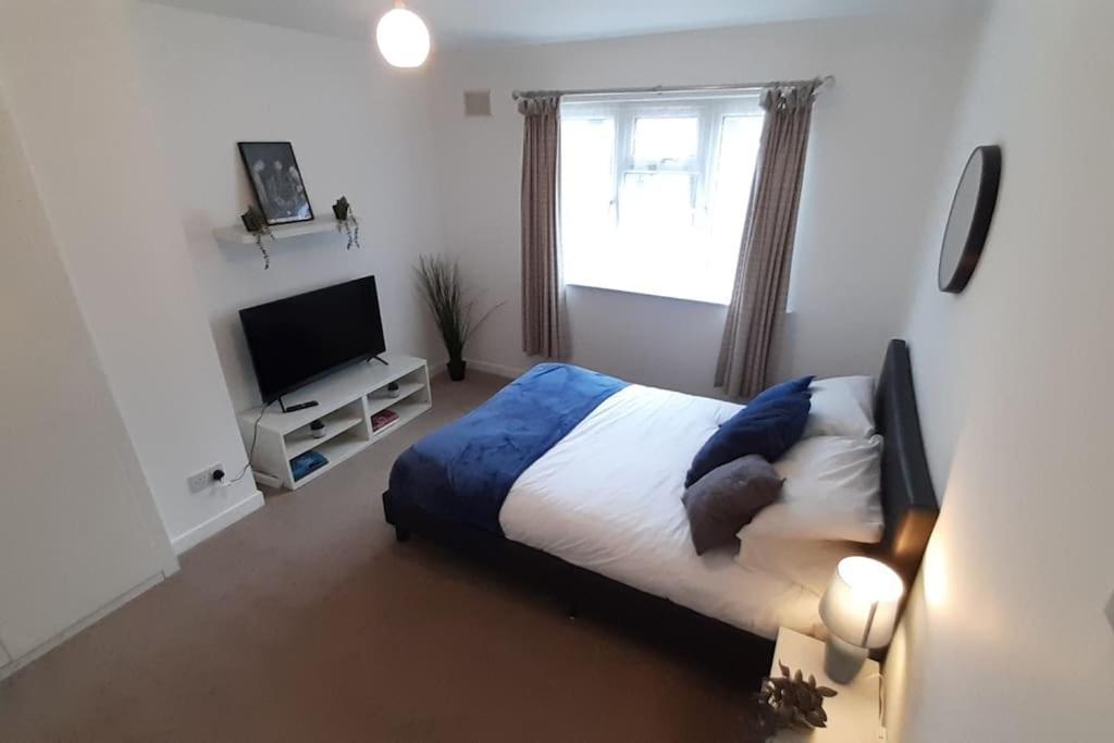 Free Parking Spacious Home Cardiff Extérieur photo