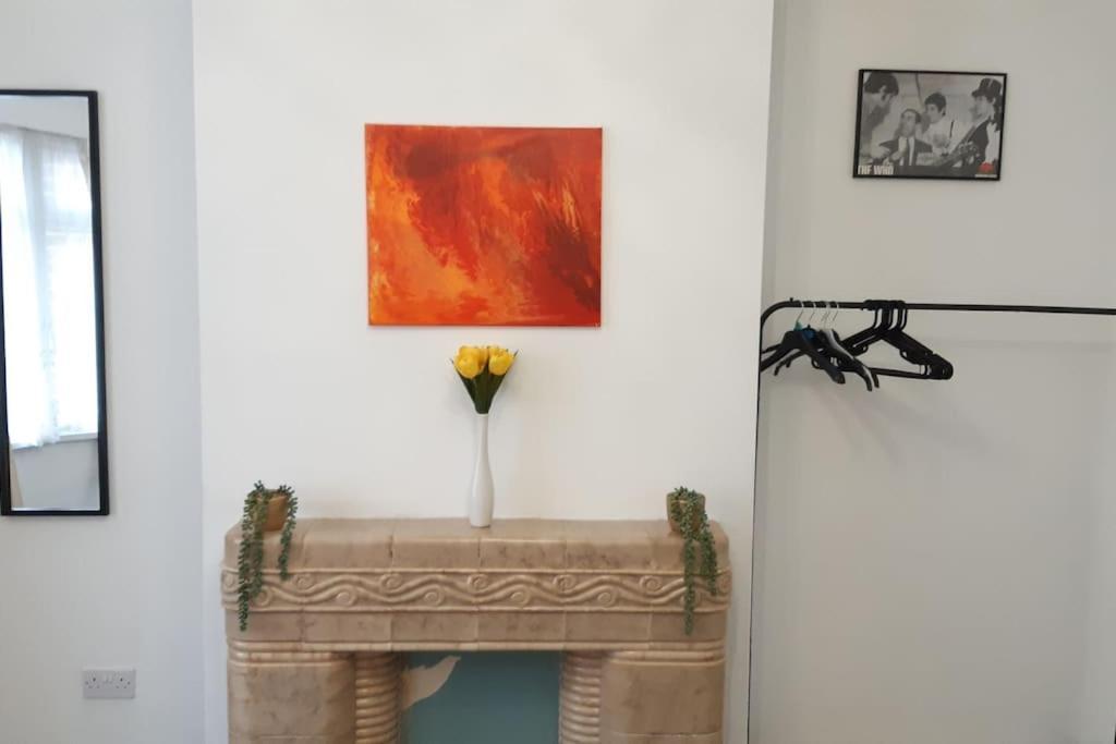 Free Parking Spacious Home Cardiff Extérieur photo