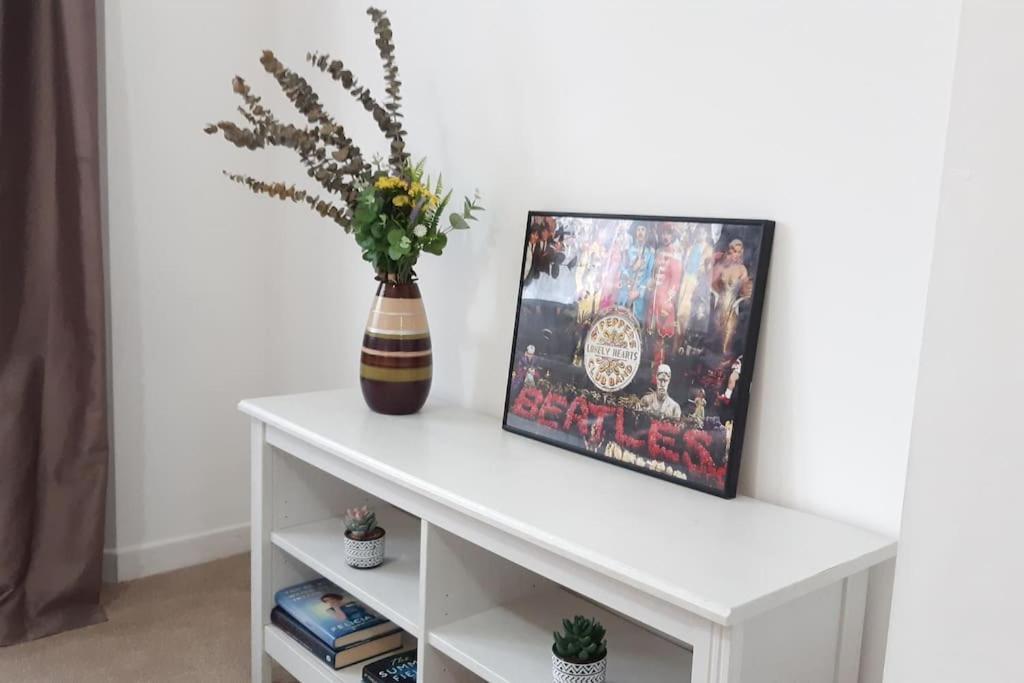 Free Parking Spacious Home Cardiff Extérieur photo